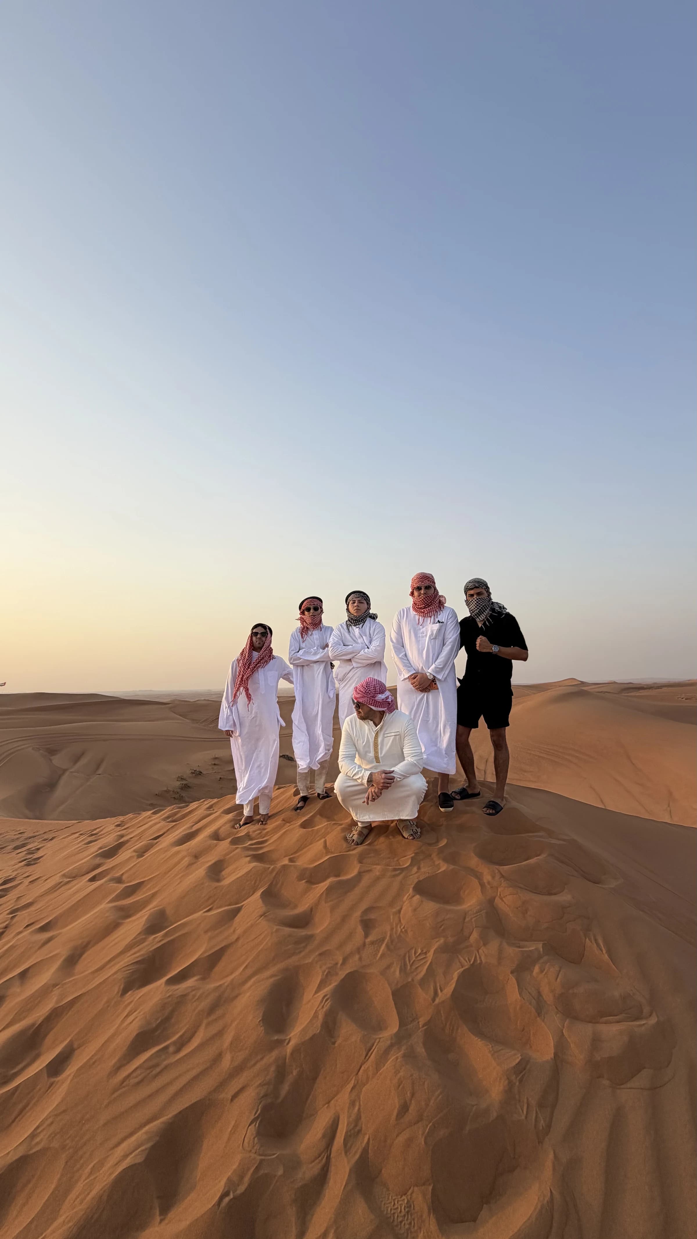Membros do Chairman's Club na Alyen Experience em Dubai